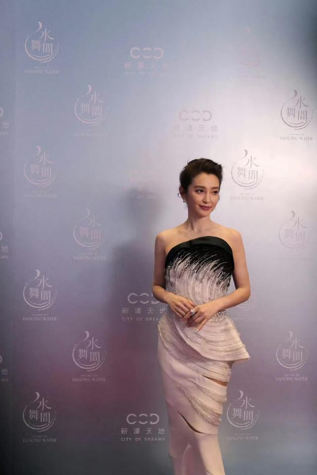 李冰冰顶级大花，骨相美！