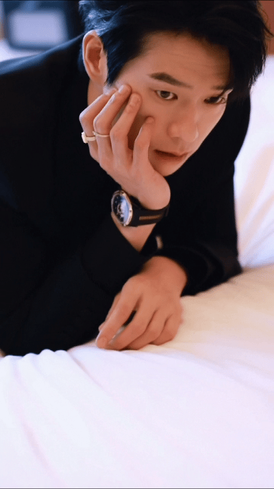 任何一个手控没看过魏大勋的手我都会很可惜!__财经头条