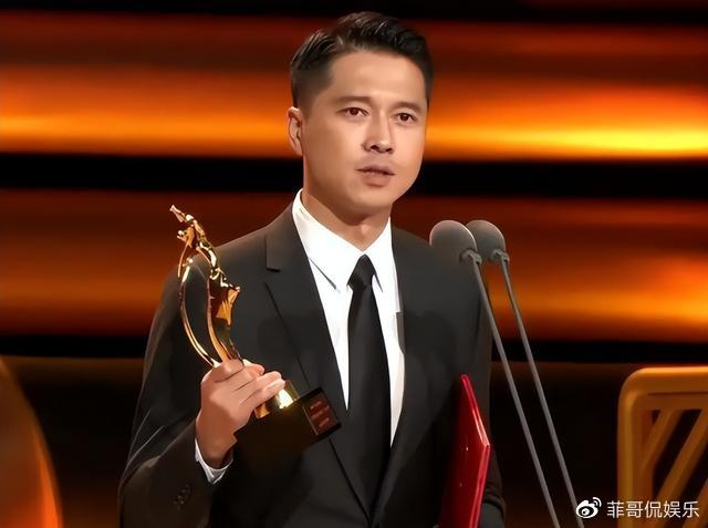 舞台上万众瞩目，银幕前无人问津，这就是王雷的戏剧情结|飞天奖|表演|演技|人艺|视帝_新浪新闻