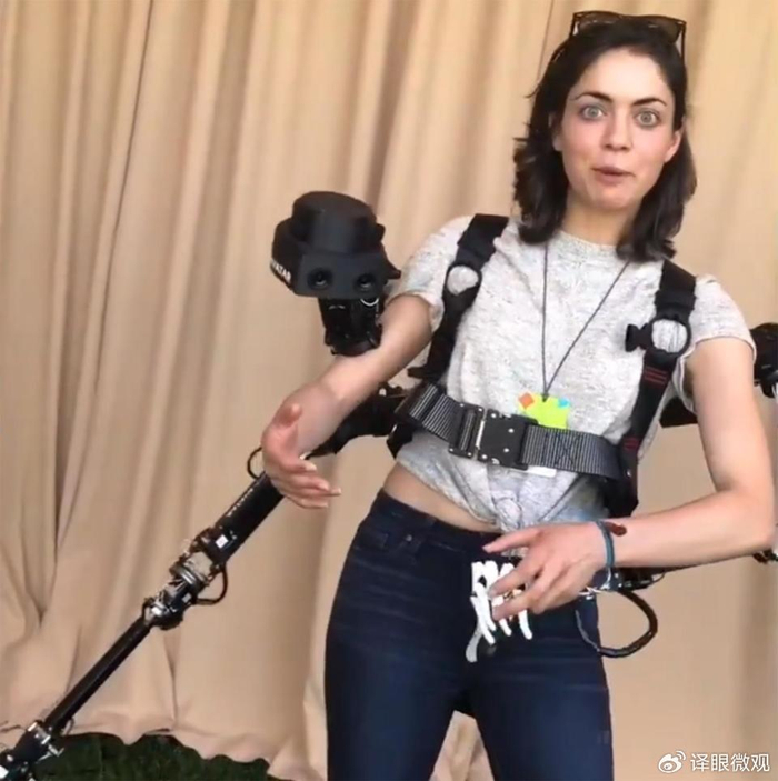 马斯克在高管女友家中谈论人工智能,自叹分身无术|马斯克|人工智能