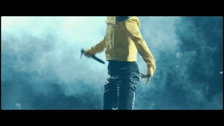 小鬼繁忙的行程在车里直播没错