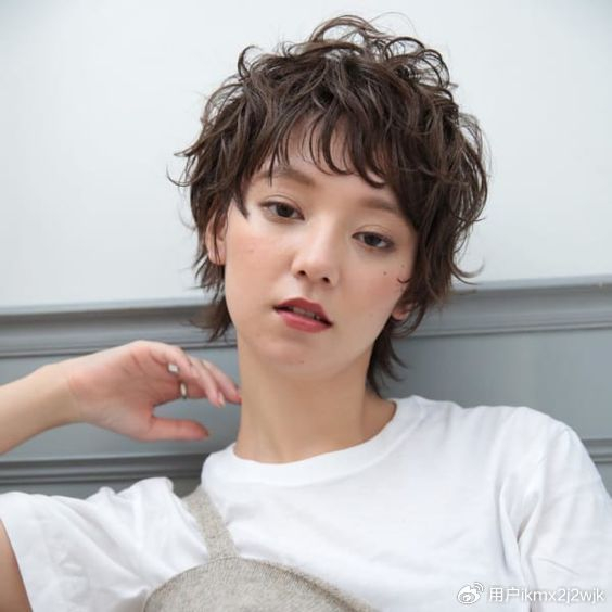 最值得尝试的女发,利落时尚很蓬松,你喜欢吗|发型|短发|女性_新浪新闻