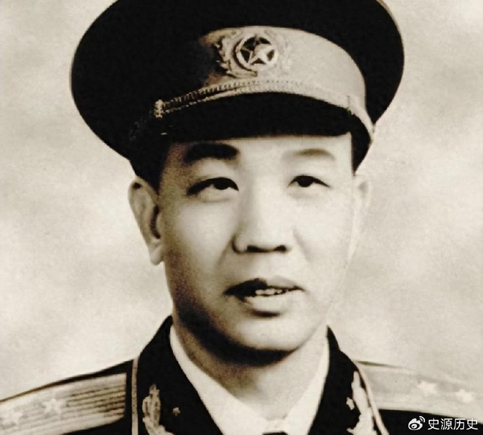他本是军级干部,1968年接替开国中将王恩茂,越级提拔执掌大军区