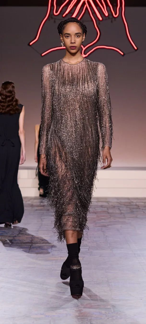 dior大秀:打破束缚,勇展女性多元风貌|迪奥|女性|纽约