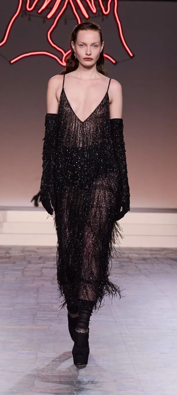 dior大秀:打破束缚,勇展女性多元风貌|迪奥|女性|纽约