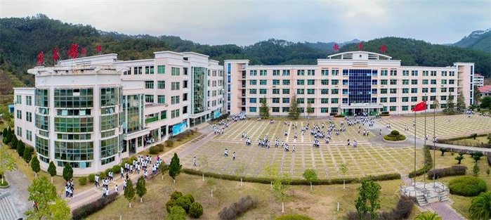 扬帆班十五周年 | 喜报如约而至,九个扬帆班承载希望而来