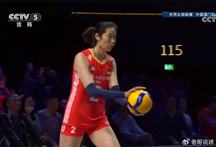 中国女排3-1荷兰队!5人得分上双,球迷高喊:上朱婷