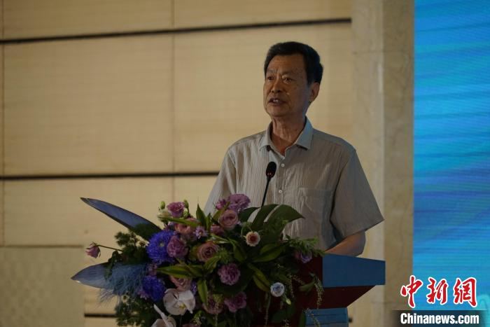 为"李克绍伤寒的临床应用",由著名伤寒学家李克绍的学生李心机,姜建国