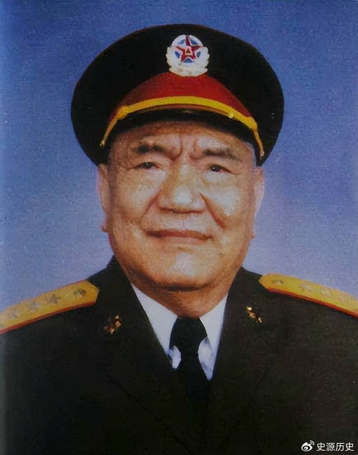 1982年，梁兴初为何专门去广州，登门看望一并不熟悉的开国少将？