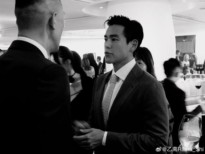 天翼婚礼上我拍的男神彭于晏