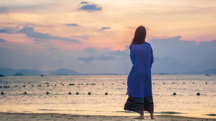 读了《雨后大地》才明白，卷不动的放下，困于心的逃离