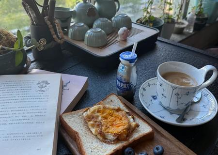 原来不上班根本不需要旅游和美食