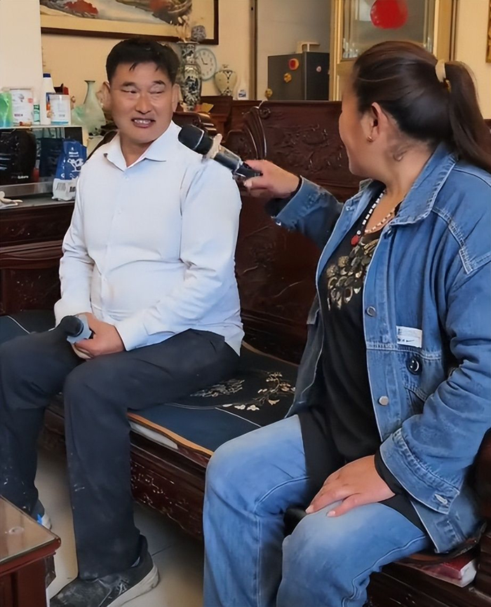 大衣哥对老婆爆粗口称其脸大如盆让离他远点大衣嫂高情商回击