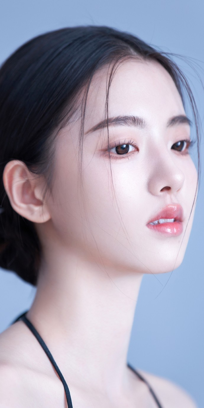 何子怡手机壁纸|手机壁纸|何子怡_新浪新闻