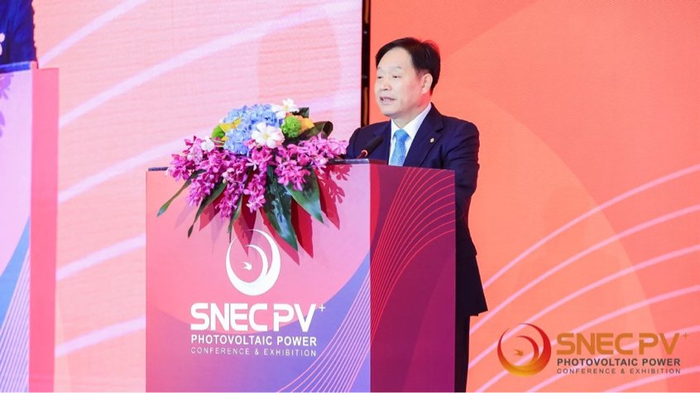 协鑫构建数字智能生态圈,董事长朱共山:光伏产业将破茧成蝶