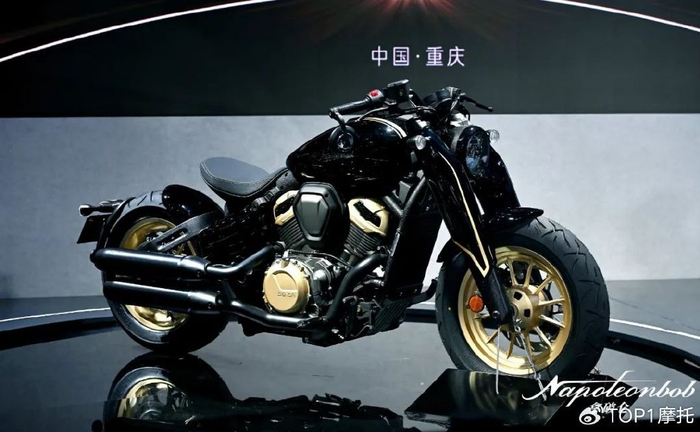 国产单座bobber运动巡航典范奔达拿破仑450车型解读