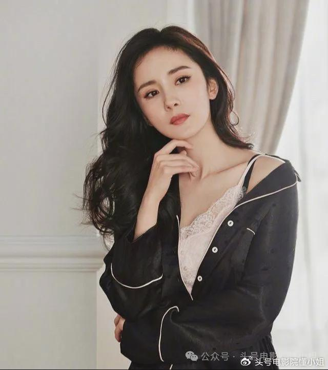 《酱园弄》全阵容官宣!赵丽颖杨幂粉丝争了半天女二号,成了笑话