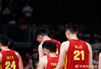 中国男篮惨败20分4大真因曝光！郭士强需背责，篮板失守球队缺真核