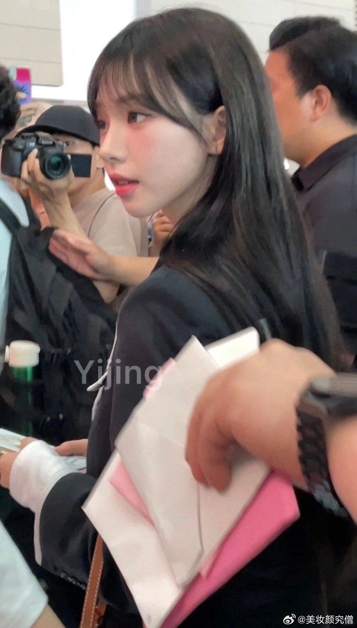 柳智敏的侧脸生图不虐啊很精致