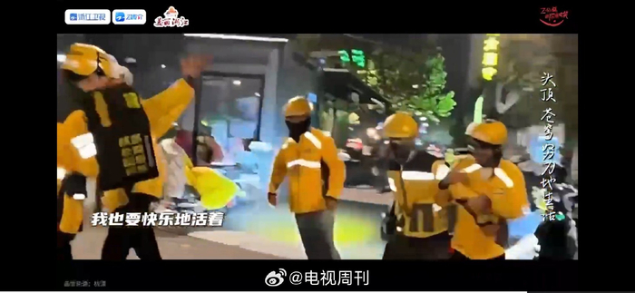 在这个快节奏的时代,《无名的人》提醒我们不忘初心,珍惜身边的每一份付出