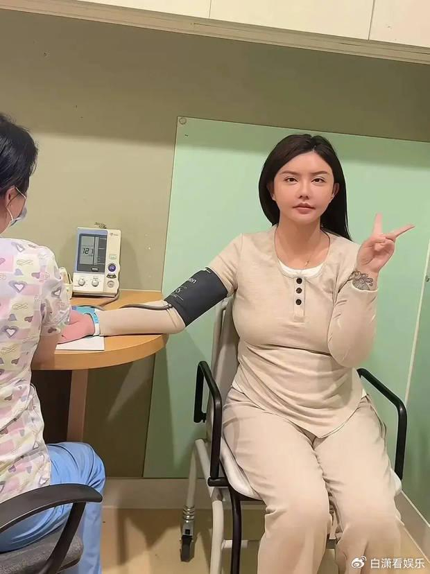 韩安冉晒出了自己的二胎b超照,并晒出自己孕检的视频,坦然讲自怀孕