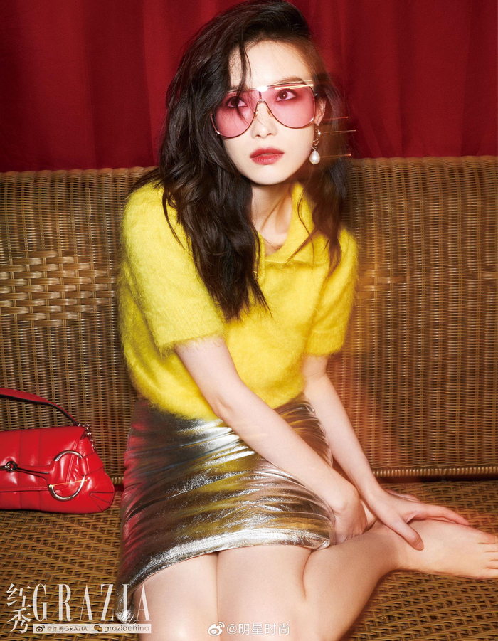 浓墨重彩下的美艳妮,简直太会拍了,不愧是时尚达人