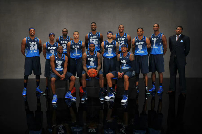 詹姆斯生涯至今20次全明星全家福合照