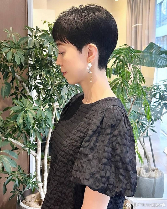 女士短发怎么选?我推荐露耳短发,利落还时尚