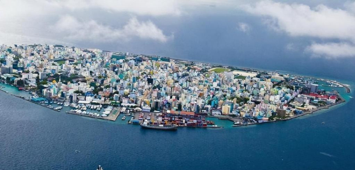 (印度洋连接着非洲,亚洲和大洋洲,是世界上最繁忙的海域,没有之一