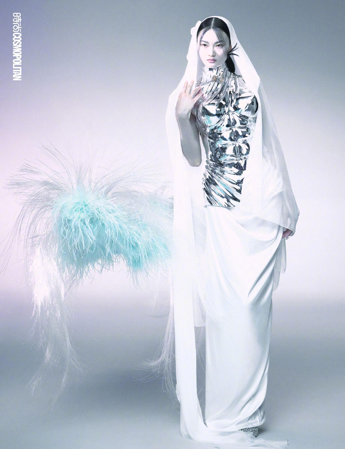 贺聪时尚cosmo2024年三月刊封面大片摄影师曾无