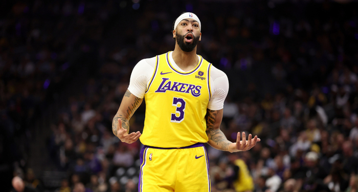 在nba的历史长河中,凯文·加内特无疑是最闪耀的铁血硬汉之一.