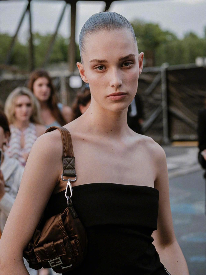 美女vc,卷毛, ,mariacarla boscono,natasha poly,grace elizabeth