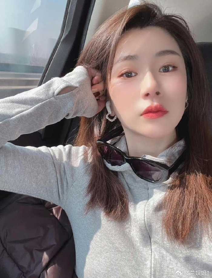 《与凤行》定档惹鹅芒大战,黑子吐槽配音,赵丽颖能否再掀收视狂潮