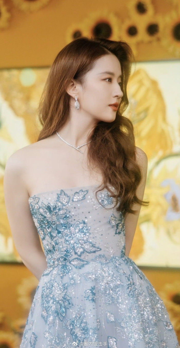 真的是美得像幅画……|仙品|刘亦菲|美貌_新浪新闻