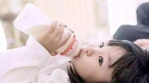 有专家说孩子长高不让喝牛奶?其实是这个时间段别喝，家长该长长心了