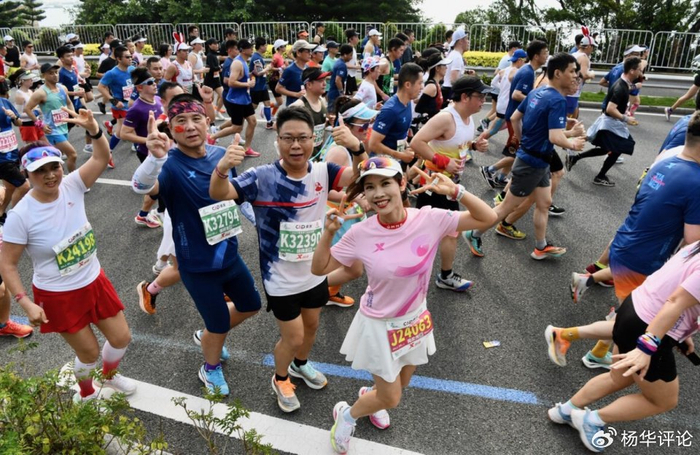 厦门马拉松太火了买房才能获直通名额看我们有多么喜欢扎堆