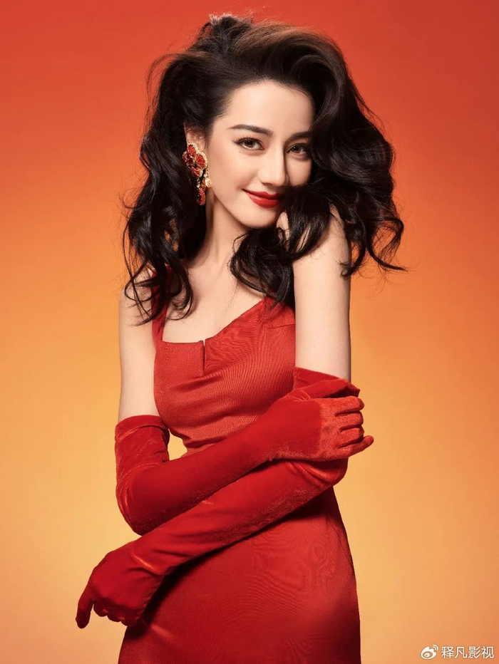 近年来,新疆的美女演员在娱乐圈闯出一片天地,她们都拥有异域般的美貌