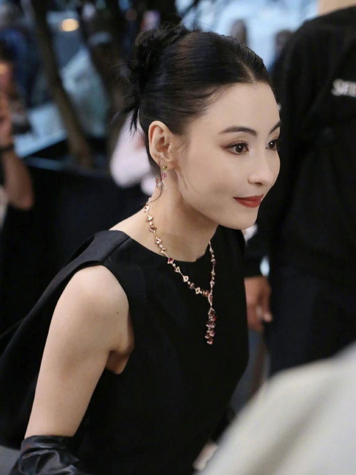 内娱女明星贴头皮造型