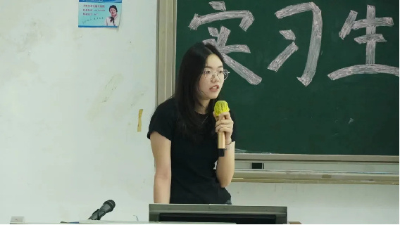 广州南方学院护理与健康学院举办护士节优秀实习生经验分享会