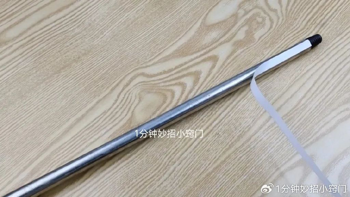 旧羽绒服扔了可惜,像我这样简单的改一改,家人抢着用|毛领|棍子|鸡毛掸子|羽绒被|抱枕_新浪新闻