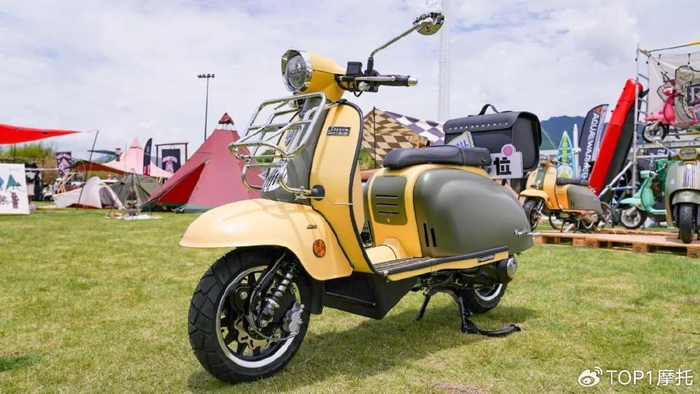 royal alloy贪玩节发布多款新车,gp150mt cross售价19800元起