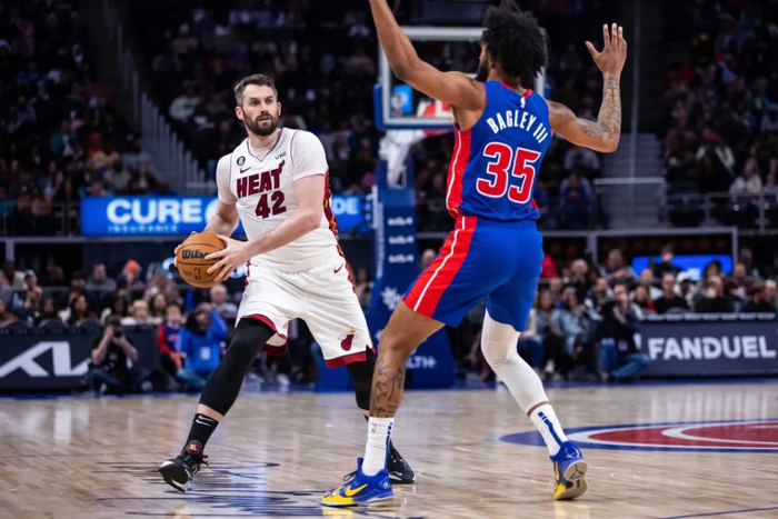 美媒重排nba08一代:状元罗斯跌出前3 乐福升至第2 榜首实至名归|罗斯