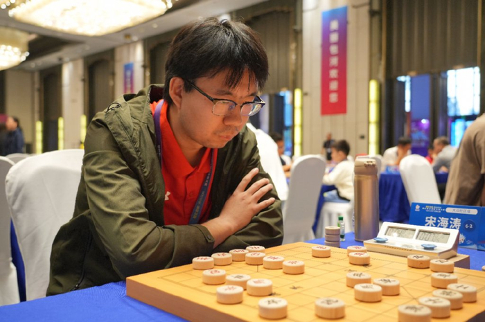 第五届全国智力运动会远大九庐杯象棋大众公开组决赛开战