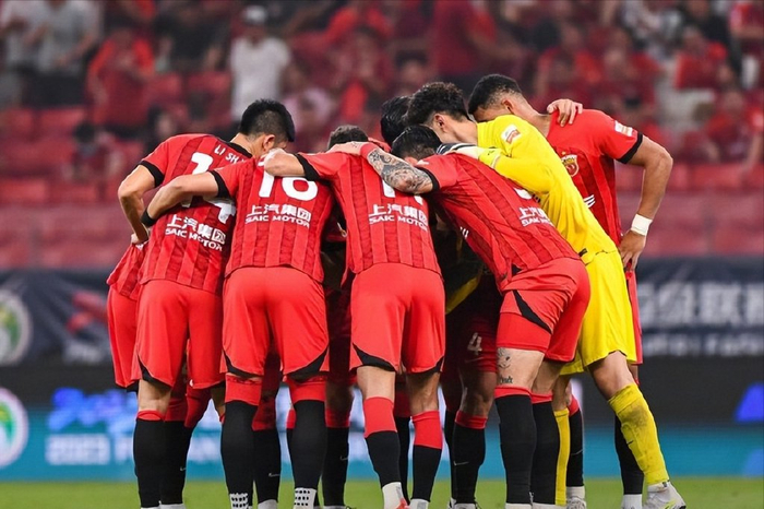 2-1!上海海港复仇天津津门虎,免签淘到大宝,张琳芃爆铲引争议