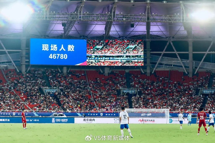 汉超，细数N个“第一”。