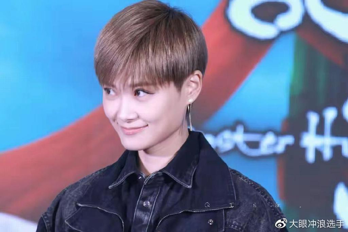 39岁的李宇春,不恋爱也不结婚,曾自曝患不死癌症,图了个什么?