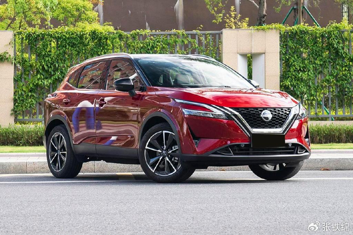 新一代逍客此前已经在上海车展正式亮相,新款车型不仅外观内饰设计