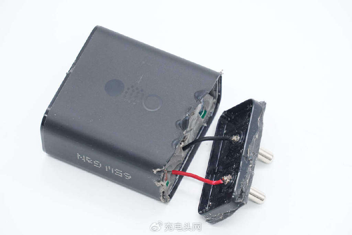 拆解报告:nothing cmf 65w 2c1a氮化镓快充充电器c332|充电器|氮化镓