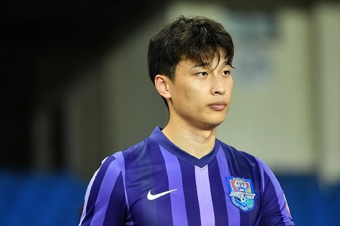 天津队低迷 也影响不了本土锋霸巴顿 进入国家队|天津队|巴顿|国家队_