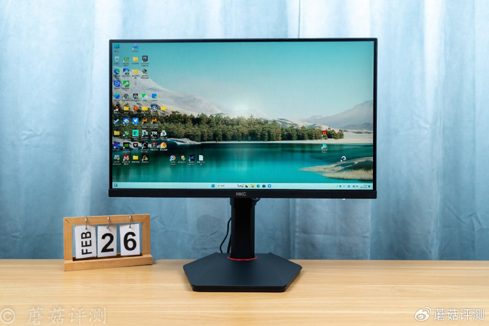 占地空间小巧,显示效果丝滑,hkc猎鹰二代g24h2旗舰电竞显示器评测